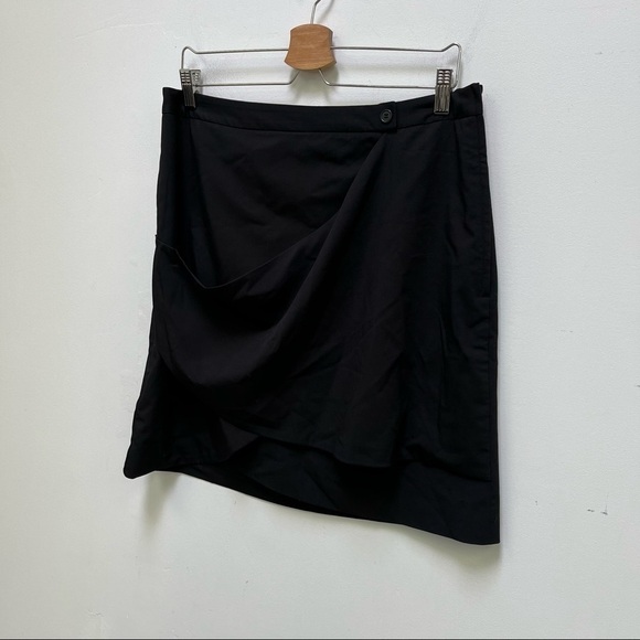 Chelsea & Theodore Mini Skirt - Picture 3 of 6